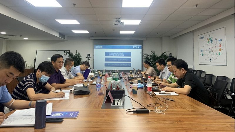 当前，桌面运维市场呈现出以下特点：
